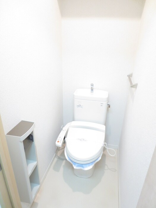 物件内観写真14　(トイレ)