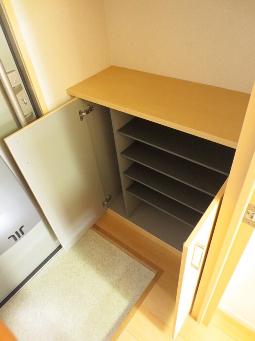 物件内観写真19　(靴箱)