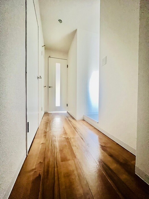 物件内観写真18　(廊下)