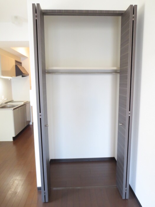 物件内観写真13　(収納)