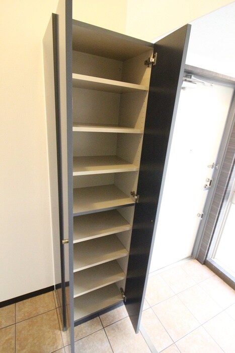 物件内観写真15　(靴箱)