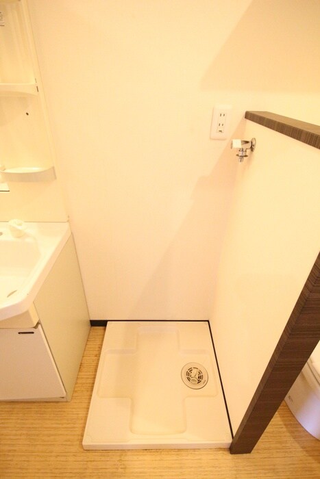 物件内観写真17　(洗濯機置場)