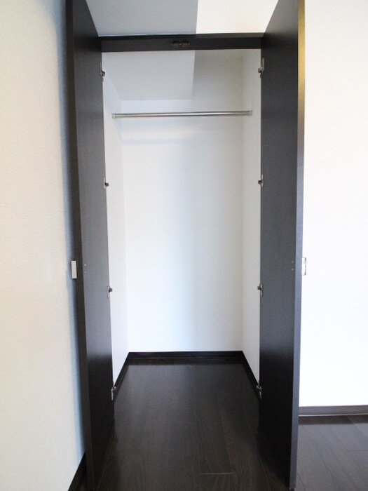 物件内観写真10　(収納)