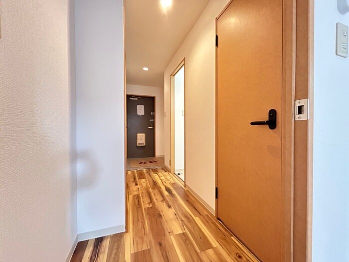 物件内観写真19　(廊下)