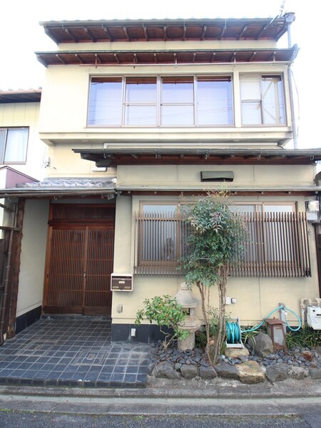 等持院南町貸家外観写真