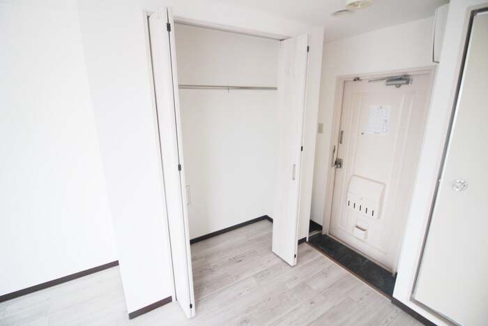 物件内観写真9　(収納)