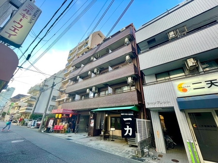 ブラウンコ－ト外観写真