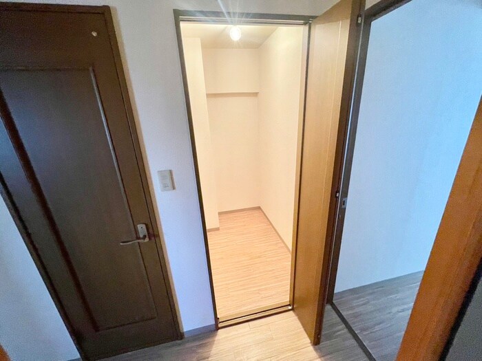 物件内観写真22　(収納)
