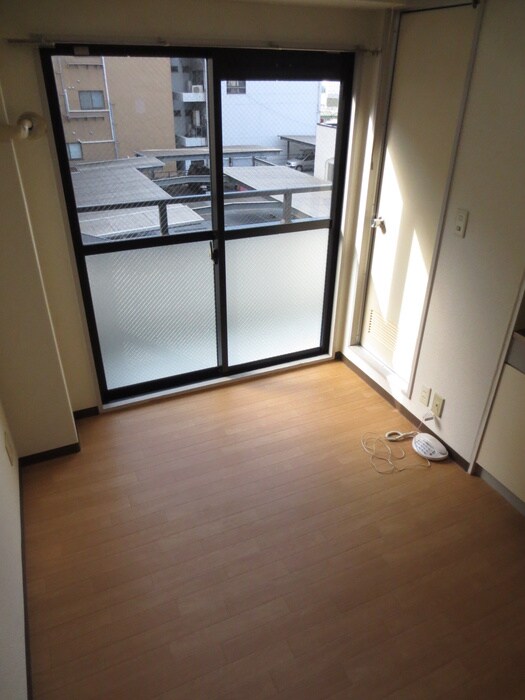 物件内観写真11　(居室)