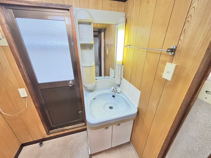 物件内観写真7　(洗面)