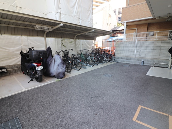 駐輪場