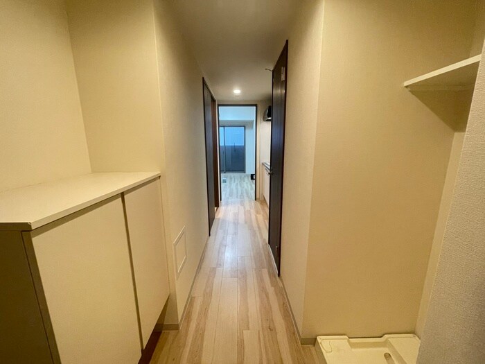 物件内観写真18　(廊下)