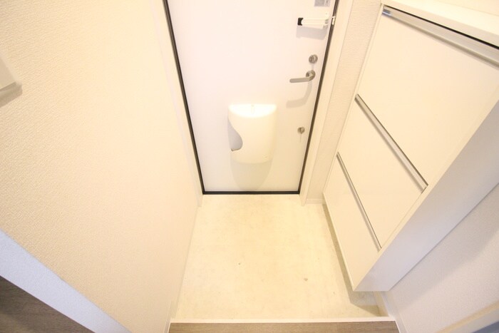 物件内観写真22　(玄関)