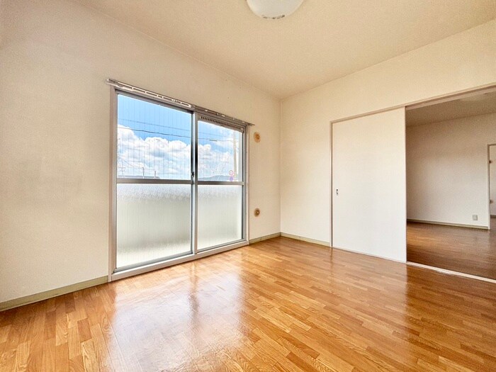 物件内観写真10　(居室)