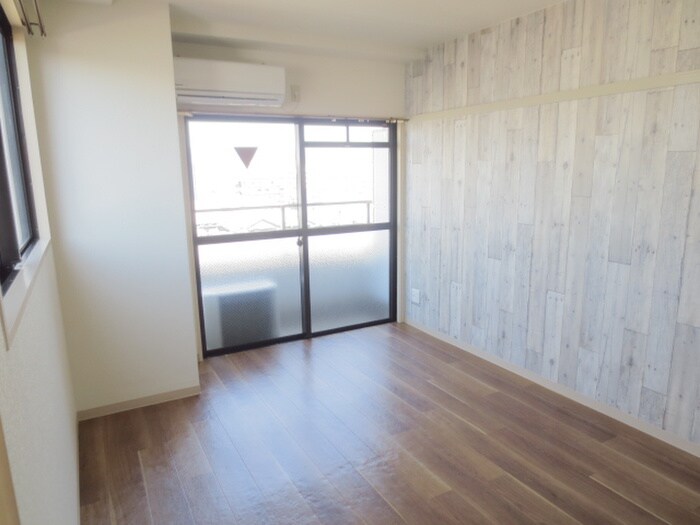 物件内観写真8　(居室)