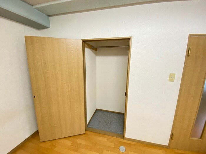 物件内観写真13　(収納)
