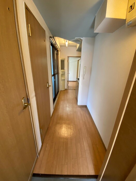 物件内観写真16　(廊下)