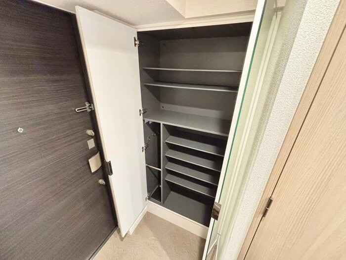 物件内観写真14　(靴箱)