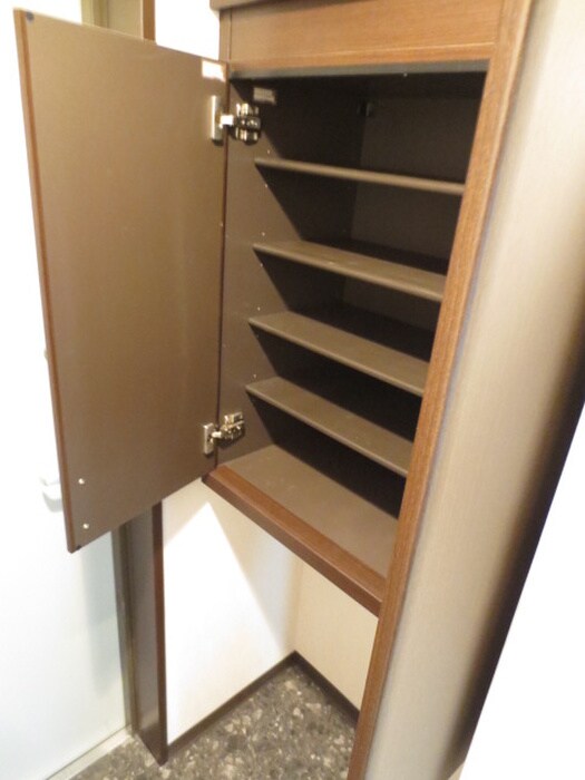 物件内観写真8　(靴箱)