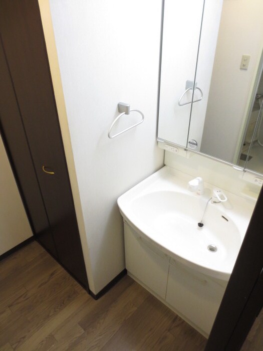 物件内観写真10　(洗面)