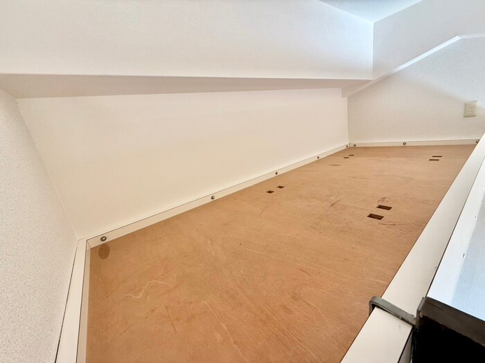 物件内観写真11　(ロフト)