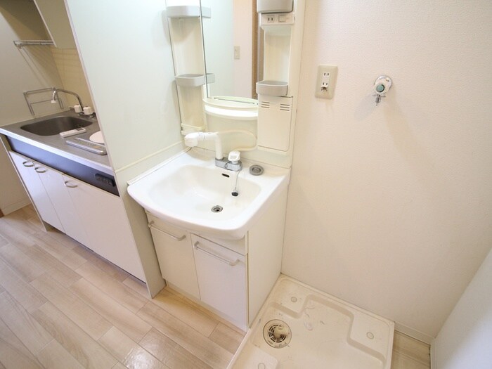 物件内観写真11　(洗面)