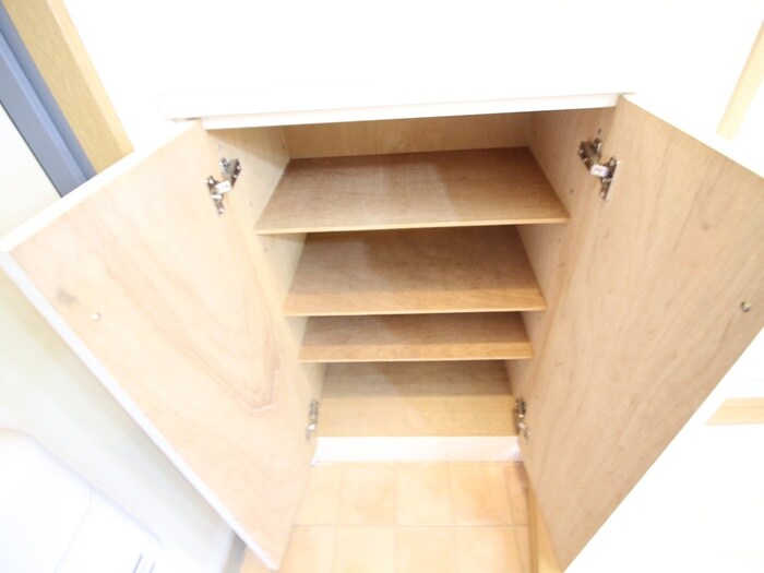 物件内観写真14　(靴箱)