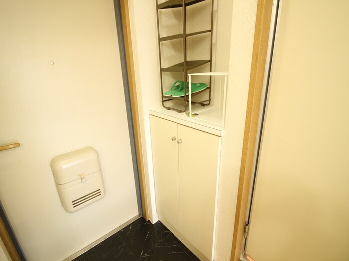 物件内観写真14　(靴箱)