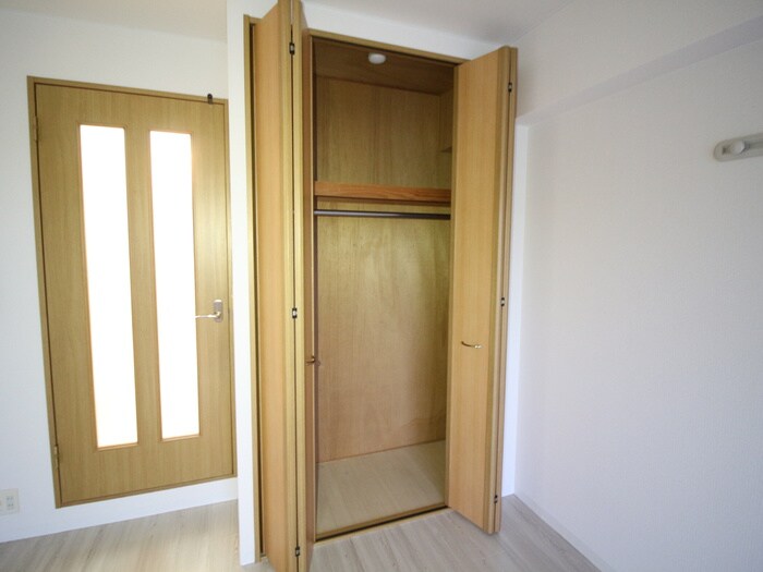 物件内観写真18　(収納)