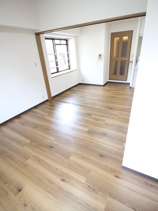 物件内観写真14　(廊下)