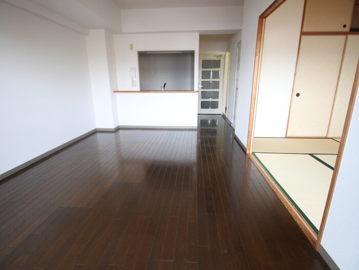 物件内観写真10　(居室)