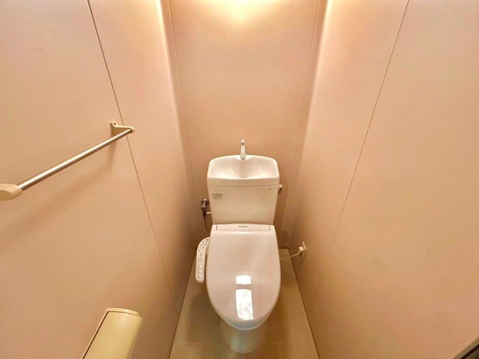 物件内観写真9　(トイレ)