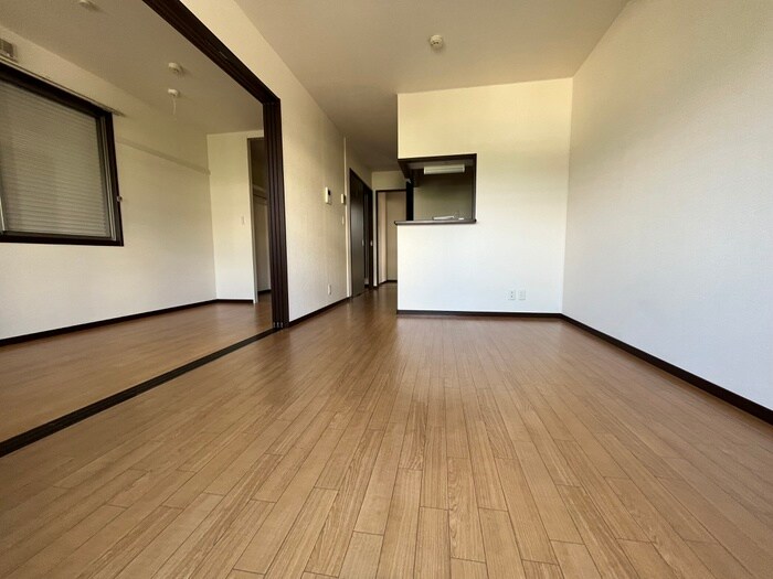 物件内観写真12　(居室)