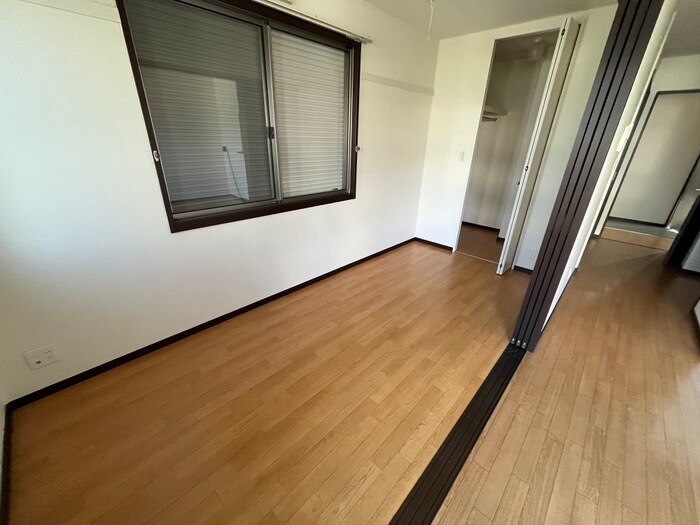 物件内観写真13　(居室)