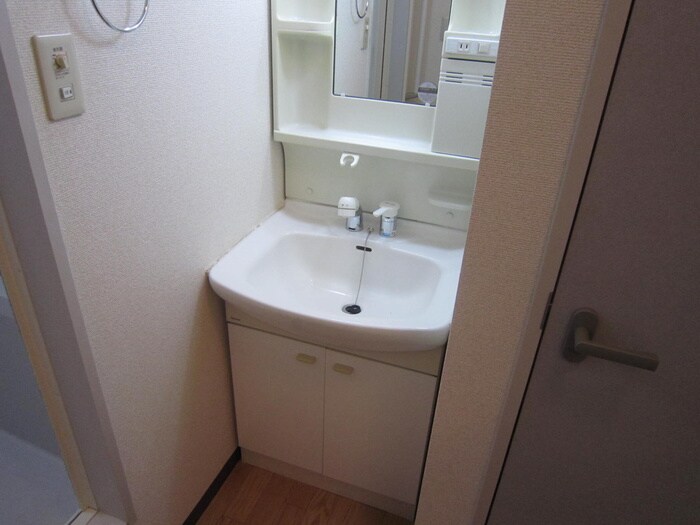 物件内観写真6　(洗面)