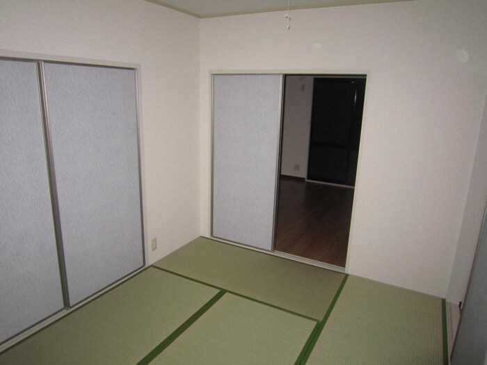 物件内観写真11　(居室)