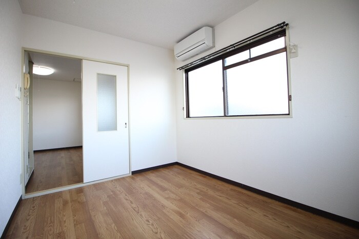 物件内観写真16　(居室)