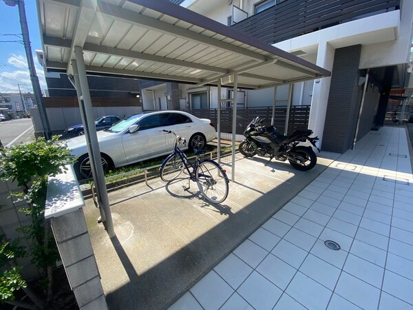 駐輪場