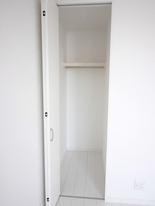 物件内観写真15　(収納)