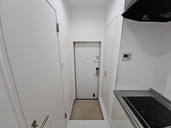 物件内観写真15　(玄関)