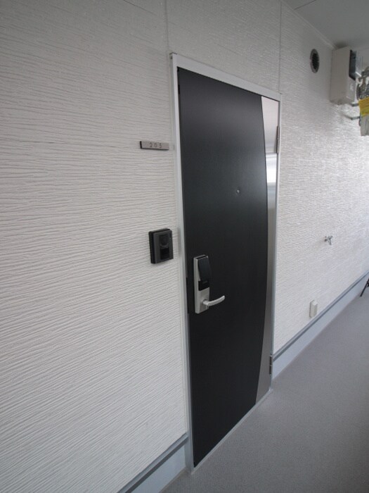 物件内観写真17　(玄関)