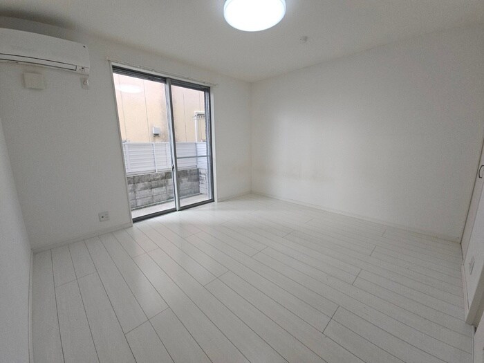 物件内観写真18　(居室)