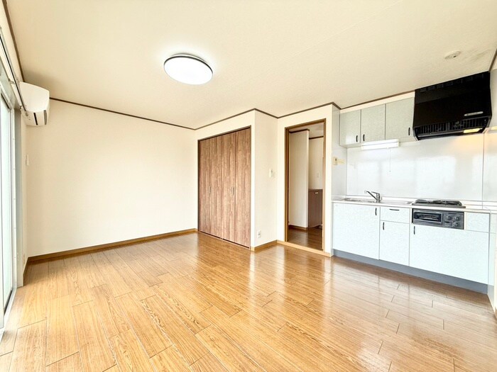 物件内観写真7　(居室)