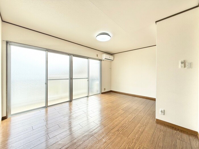 物件内観写真8　(居室)