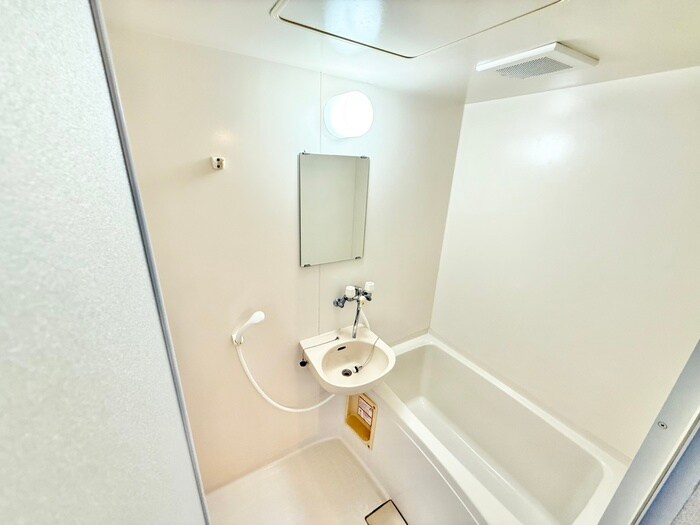 物件内観写真12　(バス／シャワールーム等)