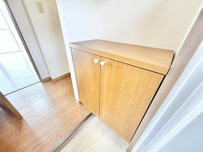 物件内観写真18　(靴箱)