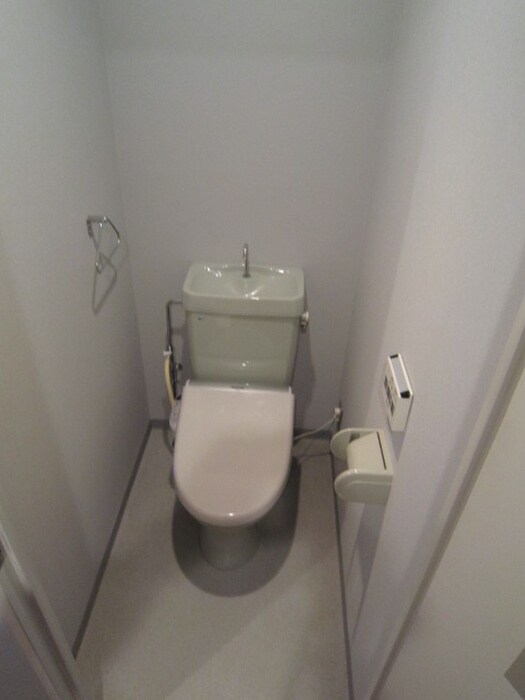 物件内観写真15　(トイレ)