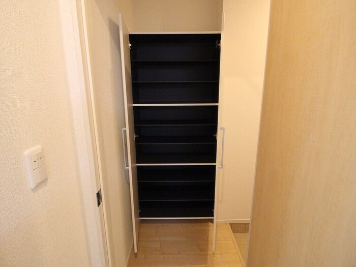 物件内観写真21　(靴箱)