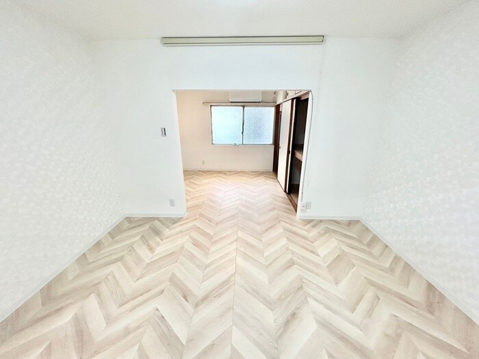 物件内観写真13　(居室)