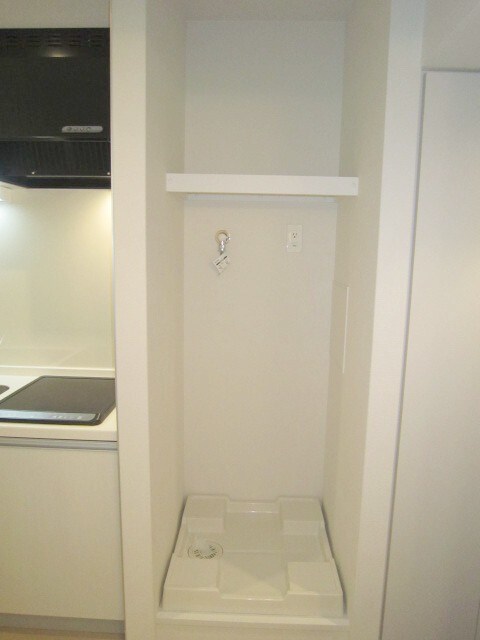 物件内観写真13　(洗濯機置場)